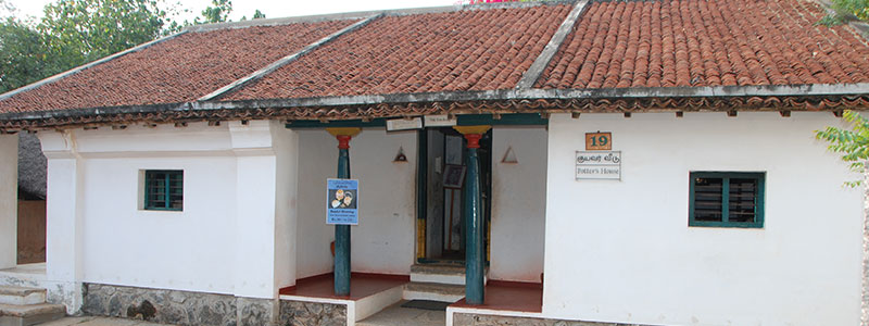 Dakshinachitra potters house